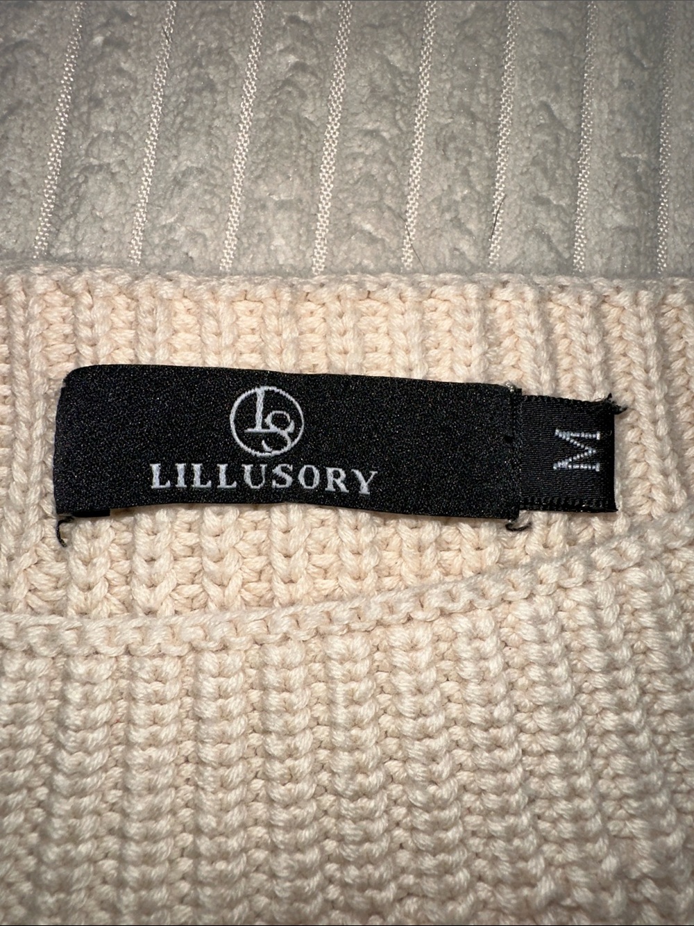Lillusory Women’s Cream Sleeveless Ribbed Knit Pocket Sweater Cropped Vest - Picture 4 of 9